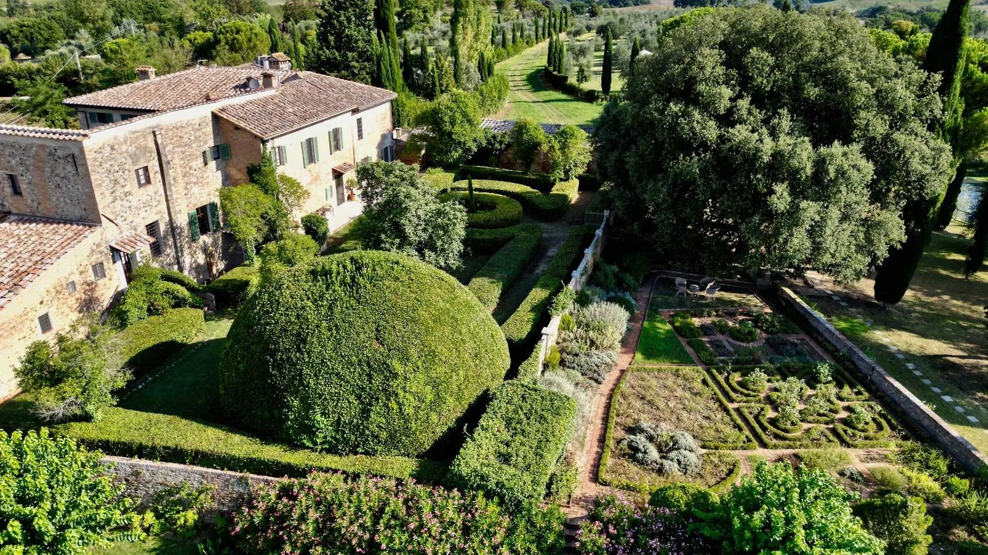 Ca' Bianca Tuscany Relais Siena Country house