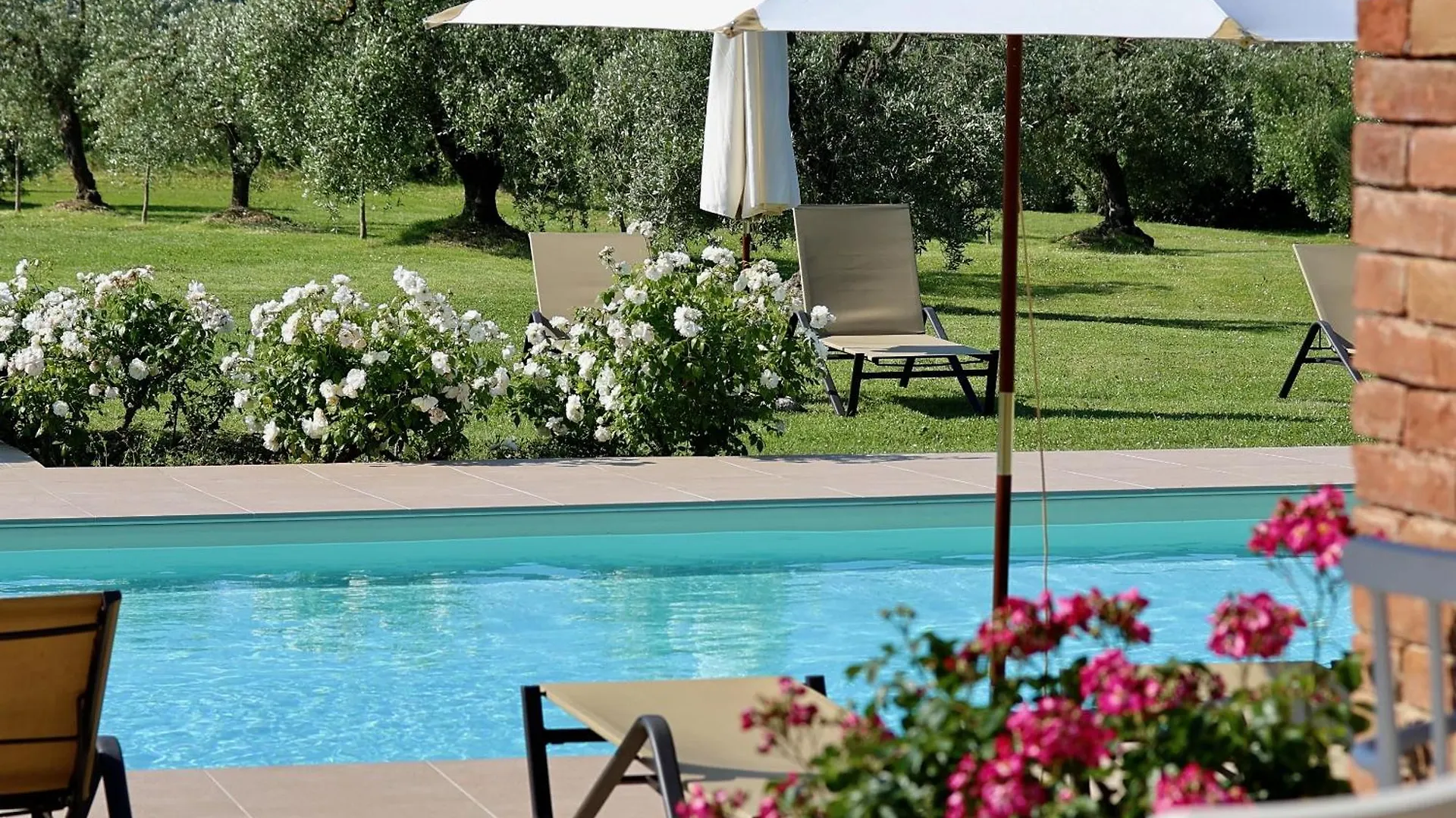 Ca' Bianca Tuscany Relais Siena Country house